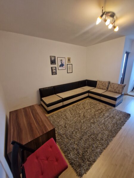 Iancului, Obor chiar langa metroul Iancului, langa Liceul Hasdeu