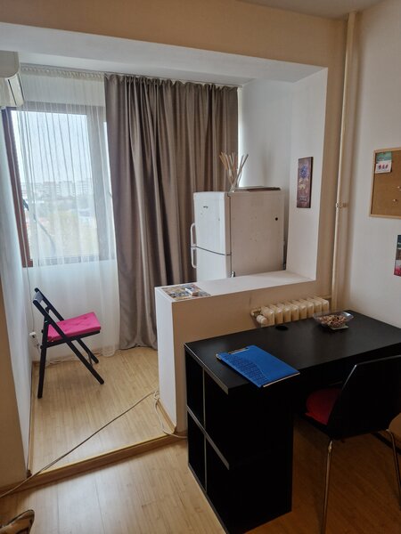 Iancului, Obor chiar langa metroul Iancului, langa Liceul Hasdeu